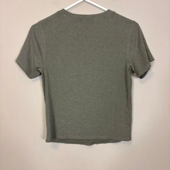 Vuori Green Ribbed Short Sleeve Semi Cropped Top Small - Picture 2 of 3